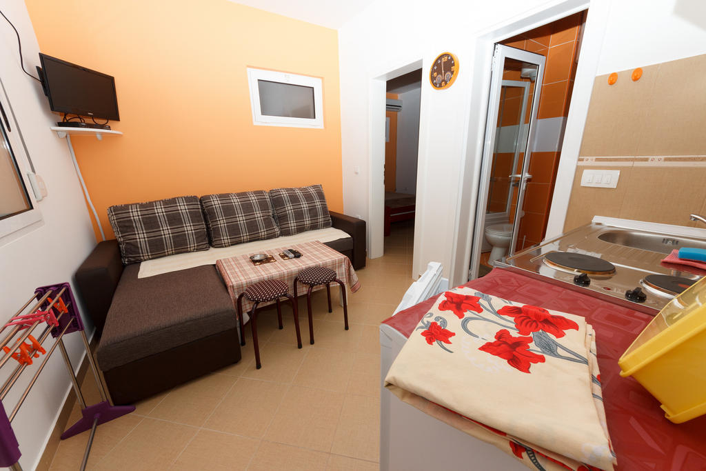 Apartments Sergej ストモレ 部屋 写真