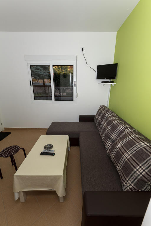 Apartments Sergej ストモレ 部屋 写真