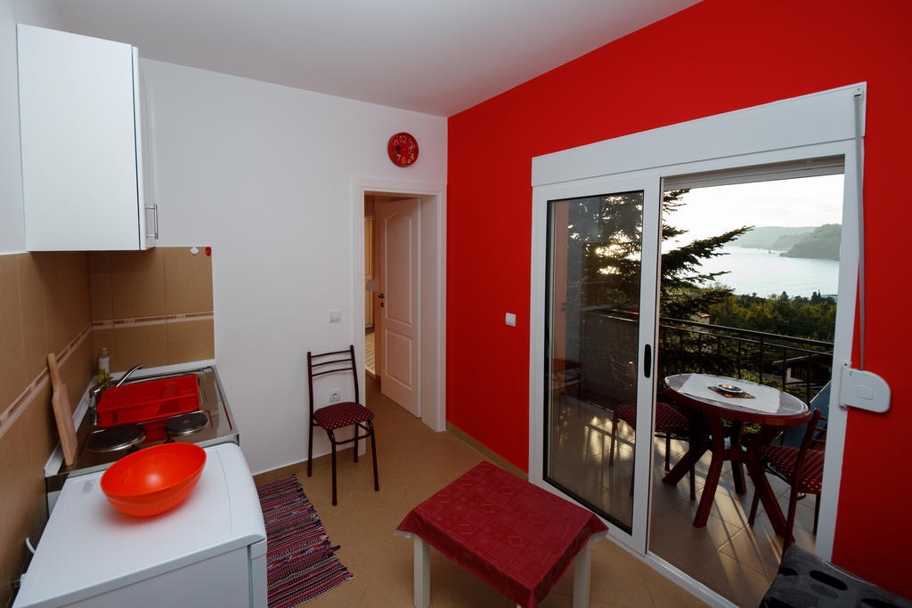 Apartments Sergej ストモレ 部屋 写真