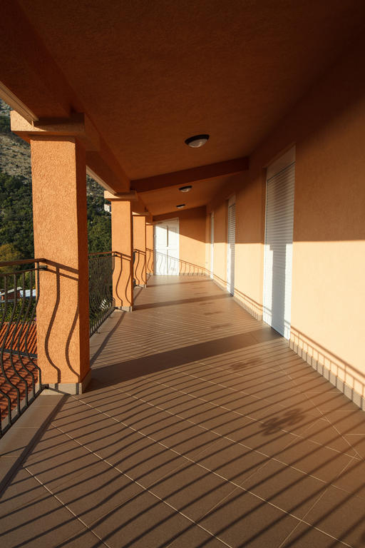 Apartments Sergej ストモレ エクステリア 写真